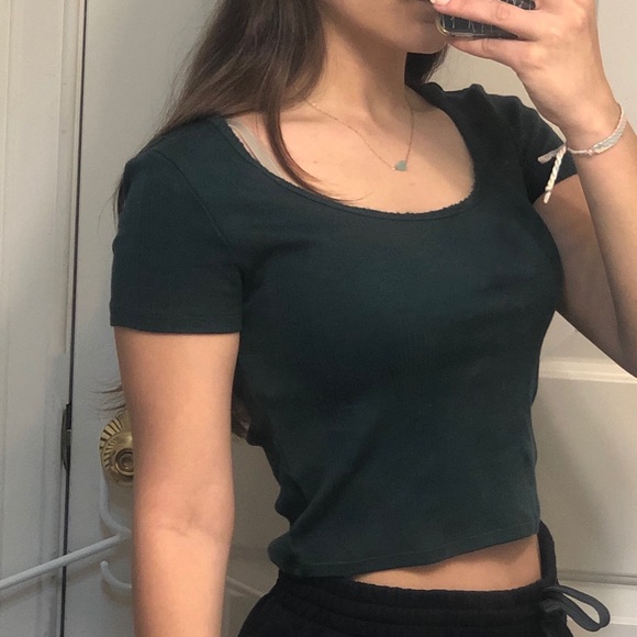 American Eagle Forest Green Cropped T-Shirt - Picture 4 of 5